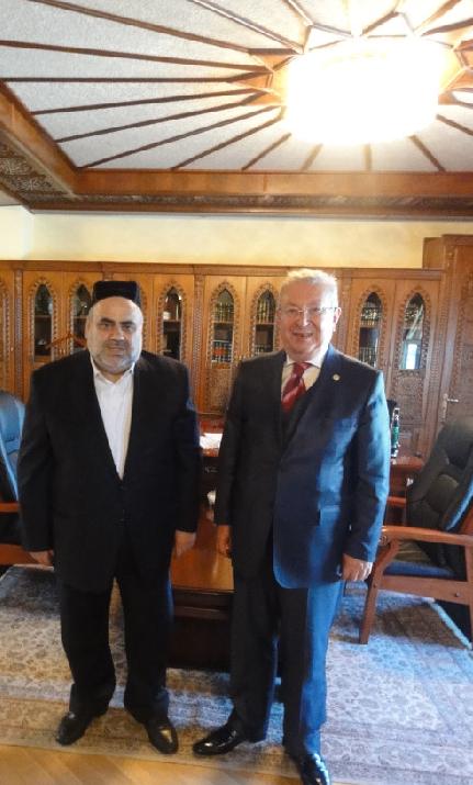 Kafkas Şeyh-ül-İslam’ı Allahşükür Paşazade Dr. Akkan Suver’i Kabul Etti