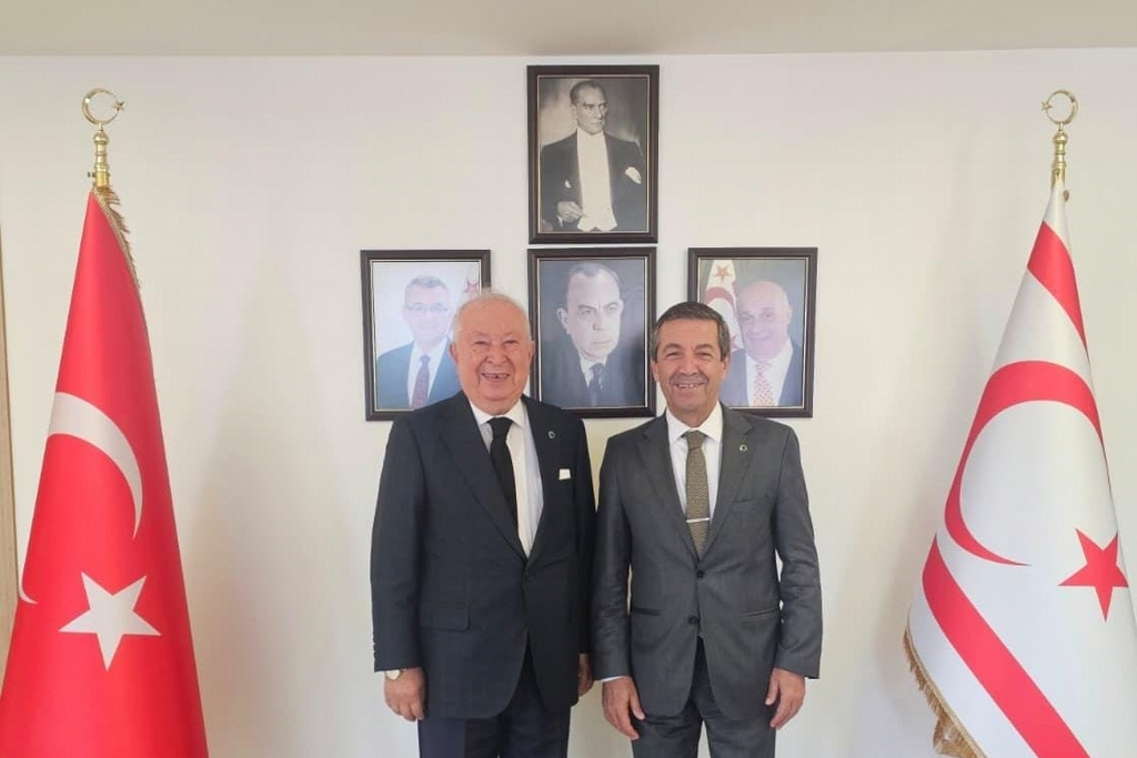 KKTC Dış İşleri Bakanı Tahsin Ertuğruloğlu, Marmara Grubu Vakfı'nı kabul etti.