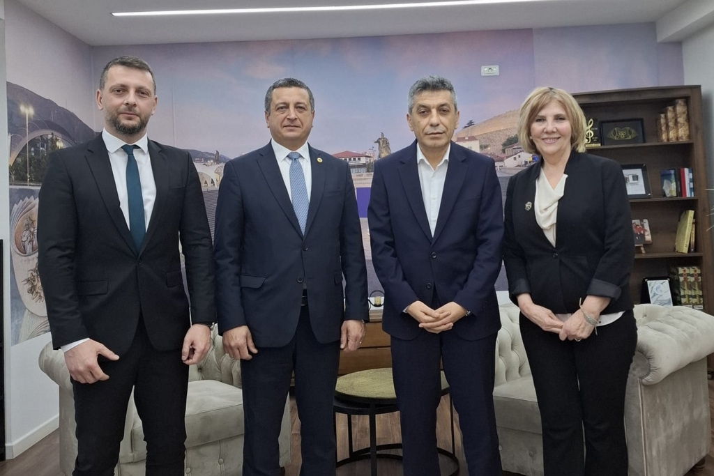 Kuzey Makedonya Eski Başbakan Yardımcısı İzzet Meciti, Sezgin Bilgiç’i Kabul Etti