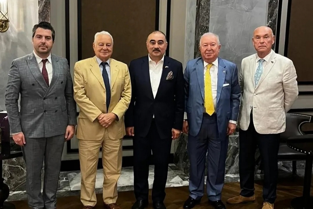Büyükelçi Reşat Memmedov'a 