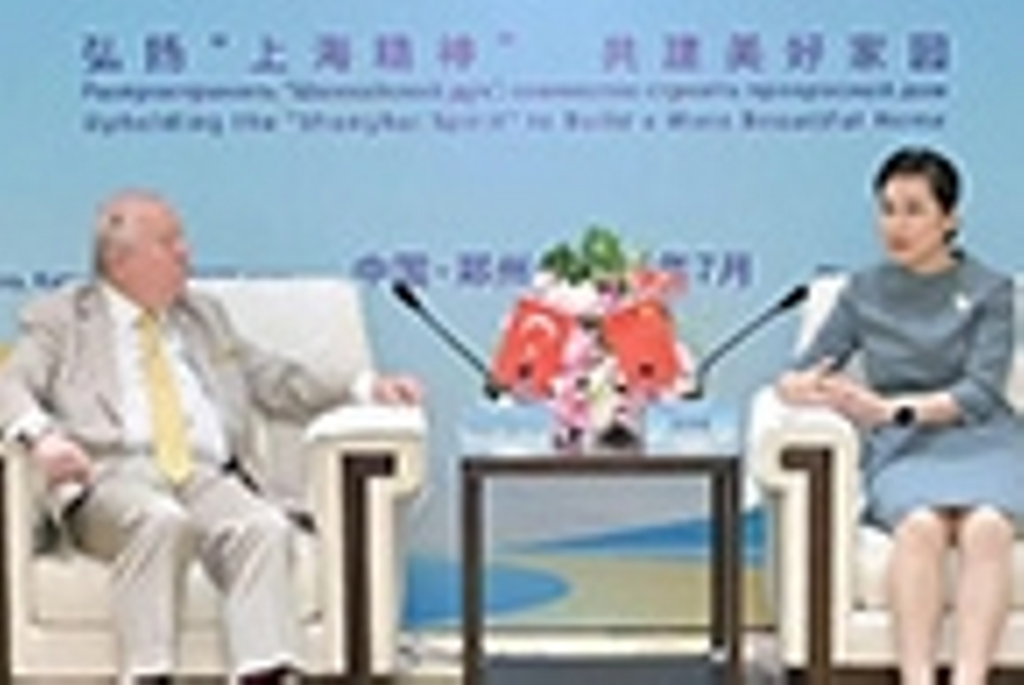inhua Başkan Yardımcısı Xi Yanchun Suver ve Bilgiç'i kabul etti