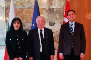 Bulgaristan Ankara Büyükelçisi Anguel Tcholakov Dr. Akkan Suver 'i kabul etti