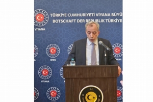 Mahmut Saklı Viyanada 19 Mayıs törenlerine katıldı