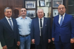 Dr. Akkan Suver Vugar Aliyev'e ziyaret gerçekleştirdi