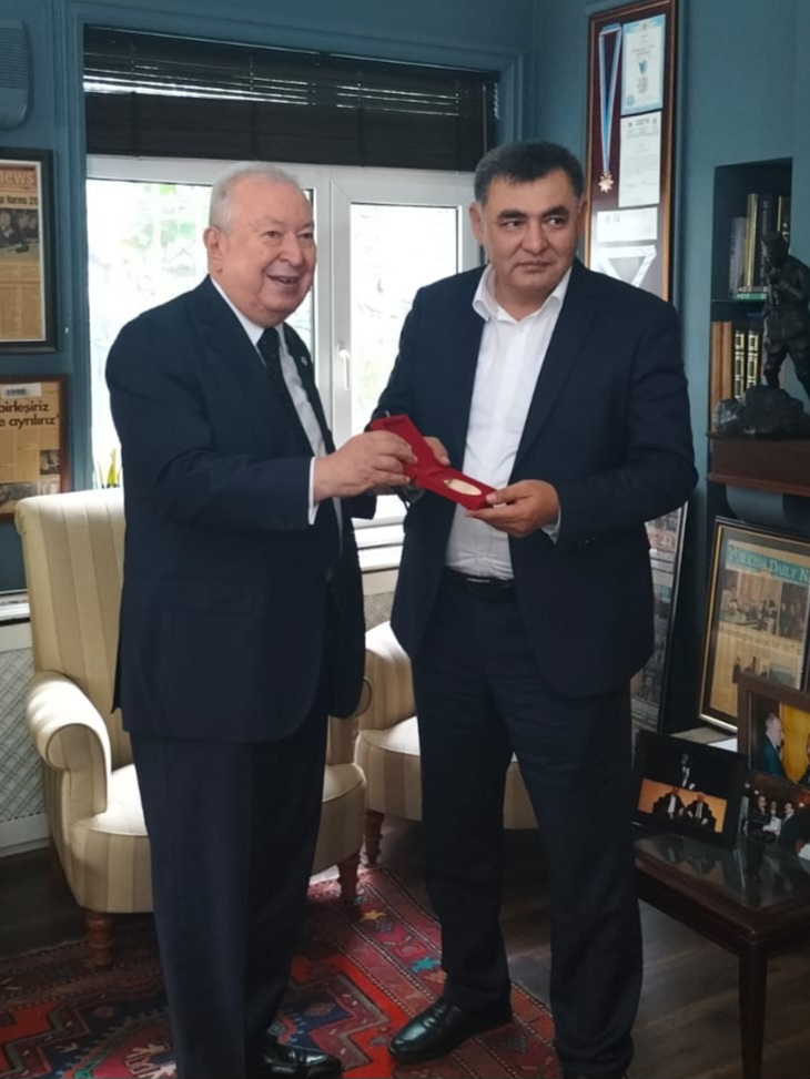 Anvarjon Otakhodjayev Marmara Grubu Vakfın'daydı Anvarjon Otakhodjayev Marmara Grubu Vakfın'daydı