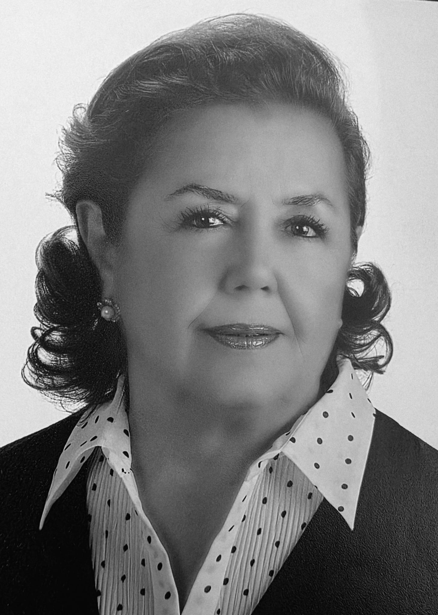 Arkadaşımız Uğur Özgöker annesini kaybetti Arkadaşımız Uğur Özgöker annesini kaybetti