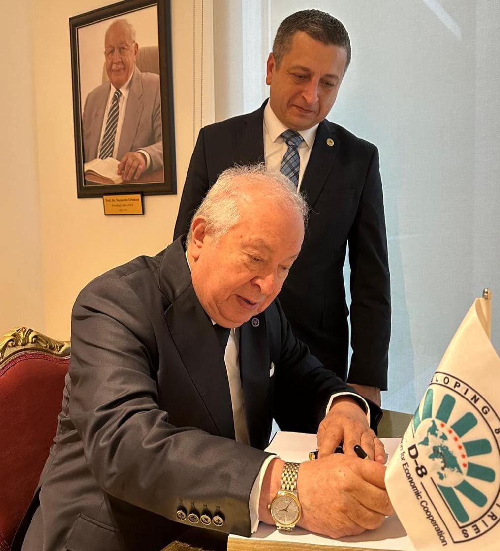 D-8 Genel Sekreteri Büyükelçi Sohail Mahmood’a Ziyaret D-8 Genel Sekreteri Büyükelçi Sohail Mahmood’a Ziyaret