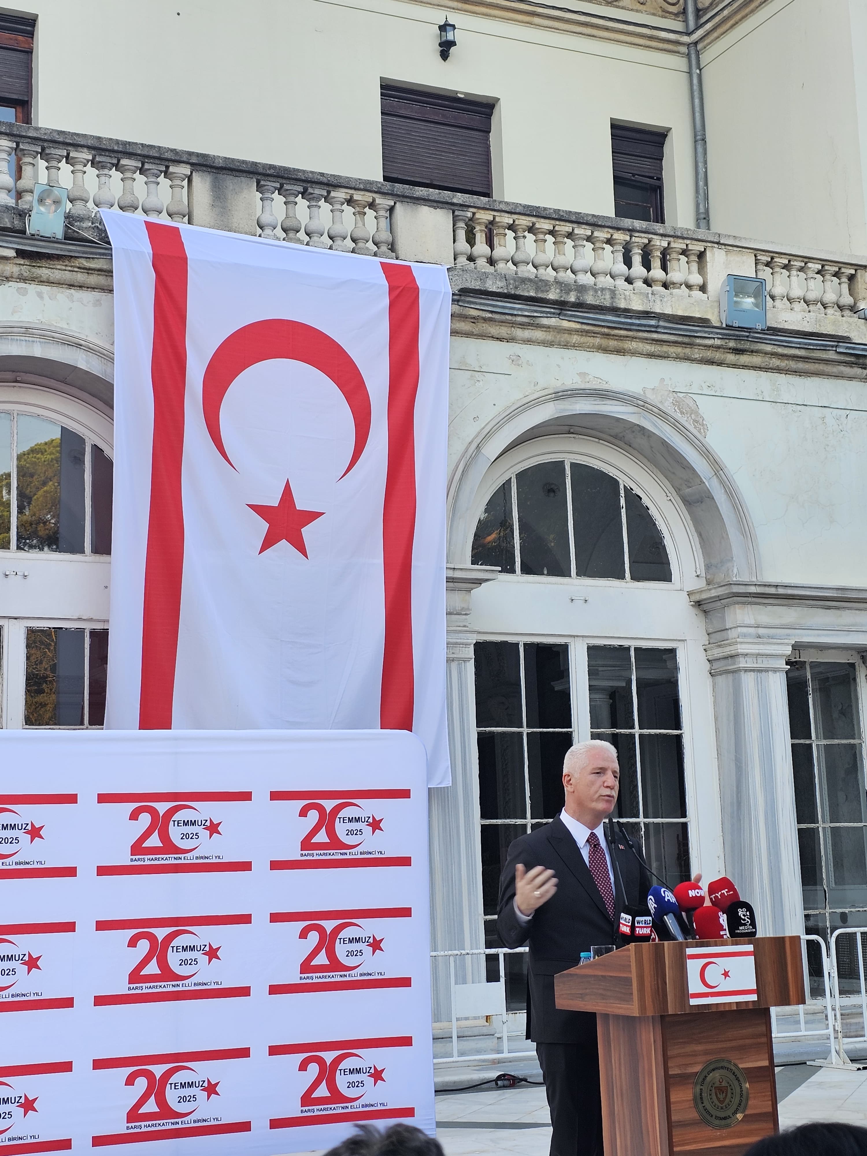 Kıbrıs 51 Yaşında Kıbrıs 51 Yaşında