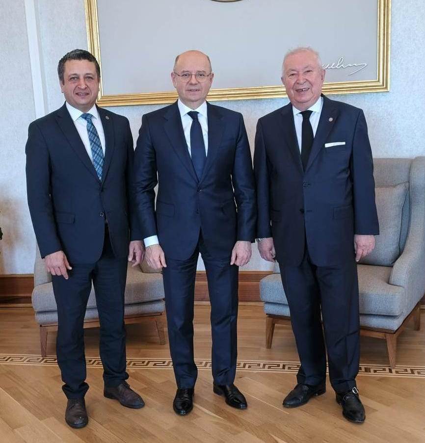 Perviz Shahbazov received Dr. Suver and Bilgiç Perviz Shahbazov received Dr. Suver and Bilgiç