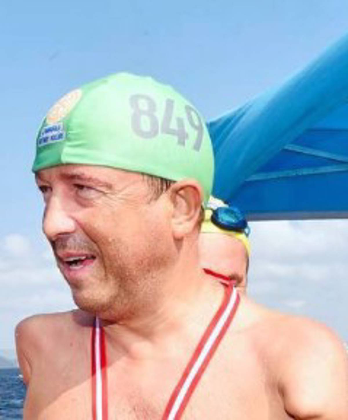 Turan Hançerli swam through the Çanakkale Bridge Turan Hançerli swam through the Çanakkale Bridge